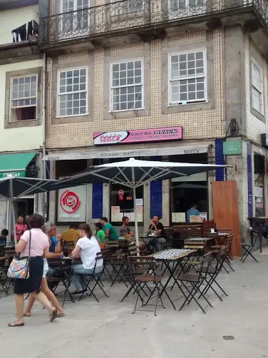 Casa Guedes