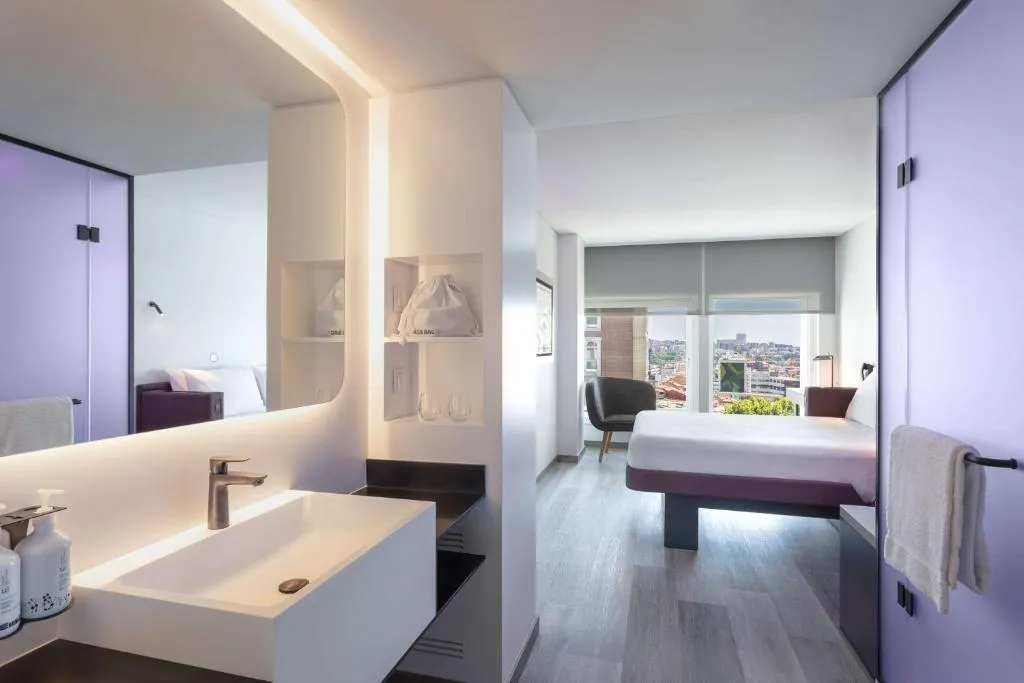 YOTEL Porto