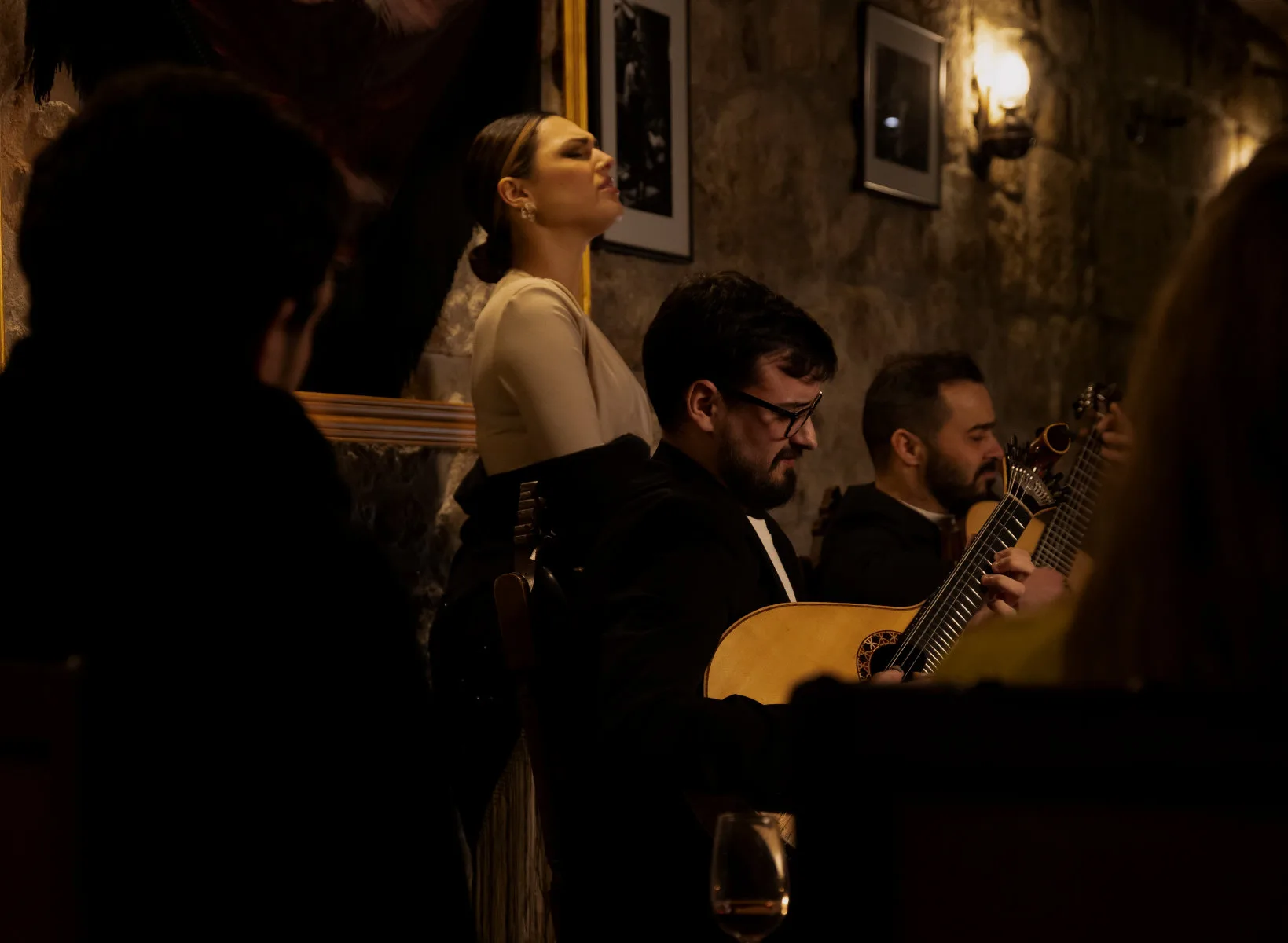 Fado Maior do Porto — taberna centenaria de fado en Miragaia